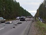 На трассе Вологда - Новая Ладога произошло серьезное ДТП. В результате лобового столкновения двух иномарок погибли семь человек, еще один пострадавший госпитализирован