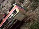 На юге Перу в департаменте Хунин в ущелье упал автобус