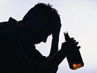 Алкоголизм Англии прячется за шторами гостиных: спиртным злоупотребляет именно средний класс