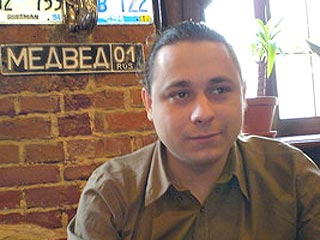 Кирилл Форманчук входил в Комитет по защите прав автомобилистов и был известен своими жалобами на нарушения сотрудников местного ГИБДД.