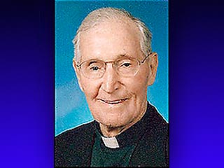 Священник Джеймс Алоизиус Мартин, старейший иезуит в мире, скончался от пневмонии в возрасте 105 лет в резиденции иезуитов Джорджтаунского университета в Вашингтоне