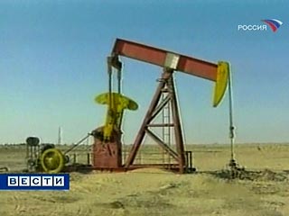 Цена барреля нефти достигла очередного максимума в 90 долларов