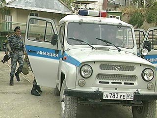 В Грозном накануне неизвестные обстреляли автомобиль с сотрудниками милиции.