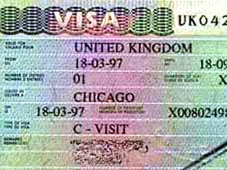 Россияне, желающие получить британскую визу, отныне должны будут лично приходить в посольство Великобритании для сканирования отпечатков пальцев и снятия цифрового фото