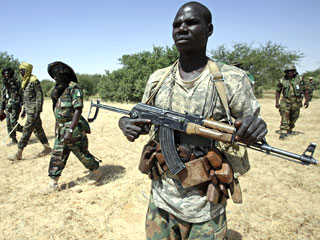В суданской области Дарфур повстанцы совершили нападение на нефтяное месторождение Дафра и похитили двух иностранных специалистов. В заложники взяты гражданин Канады и гражданин Ирака