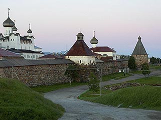 У противников передачи культовых памятников Соловецкому монастырю - свои цели, считает и. о. наместника обители