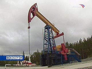 Нефть достигла новой рекордной отметки в 93,20 доллара за баррель