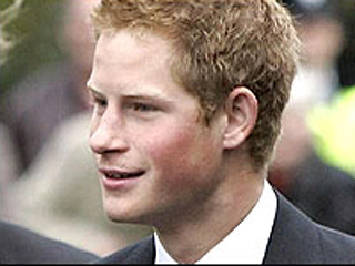 Третий в списке наследников британского престола принц Гарри был допрошен полицией английского графства Норфолк по делу об убийстве пернатых, которые охраняются государством