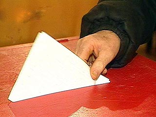 В голосовании на предстоящих парламентских и президентских выборах примут участие около 107 тысяч из 154 тысяч человек, содержащихся в российских следственных изоляторах