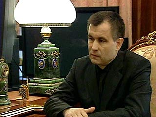 Министр внутренних дел России Рашид Нургалиев запретил машинам сопровождения с мигалками выезжать на встречную полосу
