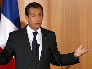Саркози вылетел в Чад на переговоры о судьбе европейцев, обвиненных в похищении детей