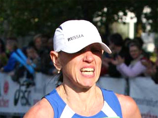 Россиянка Светлана Пономаренко финишировала первой в зачете 25-го Афинского классического марафона