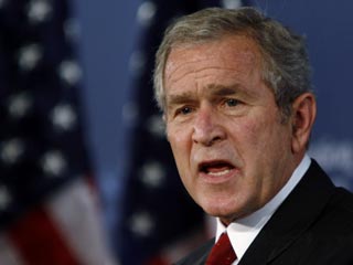 Джордж Буш призвал президента Пакистана как можно скорее провести выборы в своей стране и отказаться от поста командующего вооруженными силами