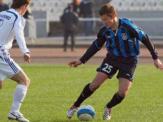 В последнем туре новосибирцы сыграли вничью 3:3 с чемпионом дивизиона "Шинником"