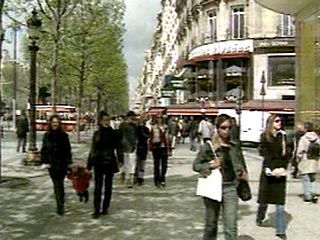 Подавляющее большинство французов готовы ходить пешком