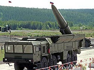 Российские ракеты, которые, возможно, появятся в Белоруссии в ответ на противоракетные планы США, будут "дотягиваться" до базы противоракет в Польше