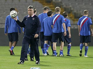 Победа в Израиле откроет дорогу сборной России по футболу в финальную часть чемпионата Европы 2008 года