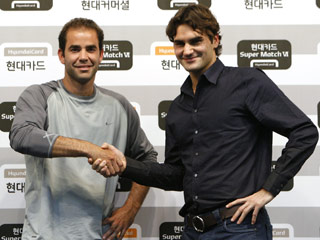 Федерер обыграл Сампраса в выставочном матче в Сеуле