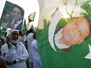 Бывший премьер Пакистана Наваз Шариф намерен вновь попытаться вернуться на родину