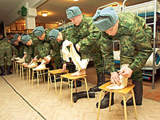 Кирзовые сапоги и портянки исключены из перечня постоянных элементов военной формы одежды российских военнослужащих