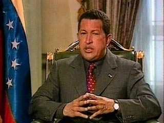 Чавес неоднократно выдвигал обвинения в адрес Вашингтона. Так, он заявил, что это США в 2002 году организовали против него заговор, в результате которого лидер страны на два дня лишился власти