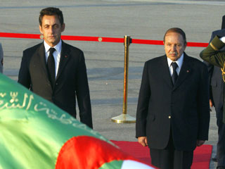 Алжир и Франция подписали соглашение о сотрудничестве в области атомной энергетики