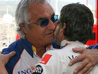 Двукратный чемпион "Формулы-1" Фернандо Алонсо вернулся в команду Renault