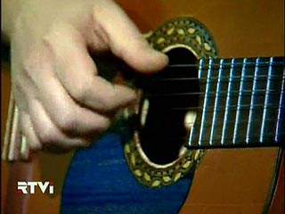 Изобретатель из Екатеринбурга доказал, что гитара может быть ударным инструментом