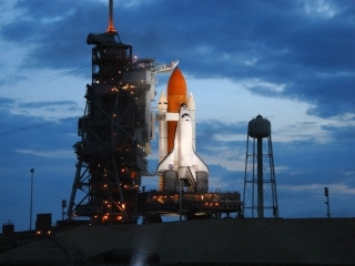 На 10 января 2008 года перенесен запуск космического челнока Atlantis к МКС