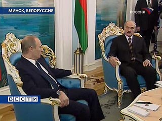 Президент Путин пообещал, что рост товарооборота между Россией и Белоруссией достигнет 24 миллиардов долларов. Путин и Лукашенко встретились 14 декабря в Минске, чтобы обсудить бюджет Союзного государства