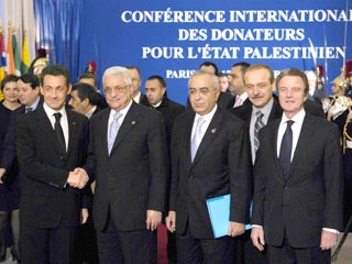 Франция намерена передать Палестинской национальной администрации 300 млн долларов в качестве срочной финансовой помощи