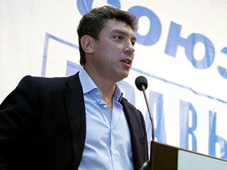 Борис Немцов сдал в ЦИК документы на регистрацию кандидатом в президенты России