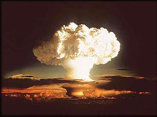 Американские эксперты: Израиль способен пережить ядерную войну, погибнет до 21 млн человек