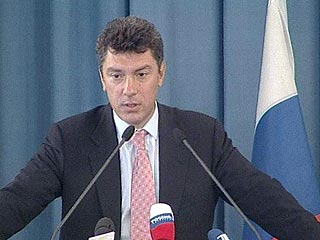 Немцов отказался от борьбы на пост президента РФ и призвал бойкотировать выборы