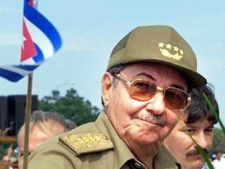 На Кубе существует "излишнее количество запретов" и законодательных мер. Такое мнение высказал временно исполняющий обязанности главы кубинского государства Рауль Кастро