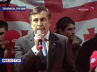 Победу на президентских выборах в Грузии одержал Михаил Саакашвили. После обработки бюллетеней с 3482 из 3512 избирательных участков вновь возглавивший страну Саакашвили получил 52,21% голосов