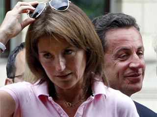 Суд Парижа отклонил в пятницу жалобу бывшей супруги президента Франции Сесилии Саркози
