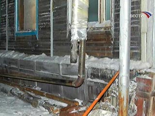 В якутском Артыке подключен к теплу еще один жилой дом - без тепла остаются 6 домов