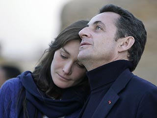 Британские чиновники полагают, что президент Франции Николя Саркози прибудет с запланированным государственным визитом в Великобританию в марте этого года уже с новой супругой Карлой