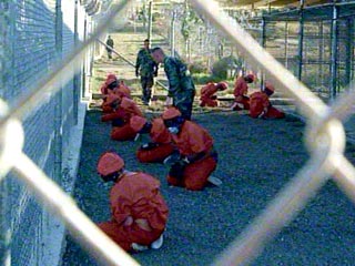 За ликвидацию тюрьмы в Гуантанамо (Куба) высказался председатель Комитета начальников штабов (КНШ) вооруженных сил США, адмирал Майкл Маллен, посетивший в воскресенье этот объект