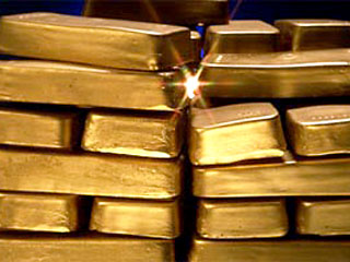 Цены на золото перешли отметку в 900 долларов, побив рекорд