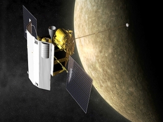 Американский космический аппарат Messenger пролетел на рекордно близком расстоянии от поверхности Меркурия, всего 203 км