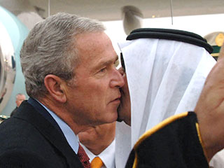 Президент США Джордж Буш во время встреч с лидерами арабских стран Персидского залива в рамках своего ближневосточного турне подчеркнул "неизменность своей позиции" в отношении ядерной проблемы Тегерана, сходную с позицией России - предоставление Ирану об