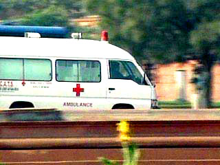 Трагедия на севере популярного индийского курорта Гоа: грузовик с цистерной, наполненной кислотой, загорелся и взорвался на трассе близ города Пернем в момент, когда мимо двигался пассажирский автобус