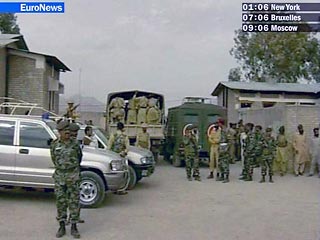 В Пакистане боевики убили 5 и ранили 7 военнослужащих, напав на их лагерь