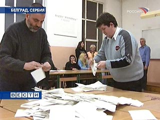 Официальные данные: радикал Николич на выборах в Сербии обошел демократа Тадича на 4,5 процента