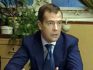 Партии, поддержавшие выдвижение первого вице-премьера Дмитрия Медведева в президенты, хотят участвовать в подготовке к выборам наравне с "Единой России