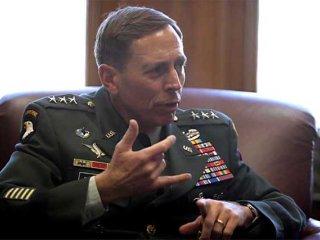 CNN не удалось узнать у генерала Петрэуса, сколько времени американские войска останутся в Ираке