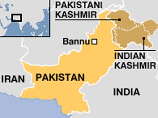 Пакистанские исламисты взяли в заложники учеников одной из средних школ на северо-западе страны. По сообщениям местных властей, пленниками боевиков оказались "десятки детей"