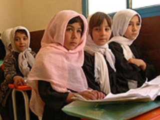 Более 1 млн долларов пожертвовала 90-летняя датчанка на строительство в Афганистане двух средних школ и общежития для девочек